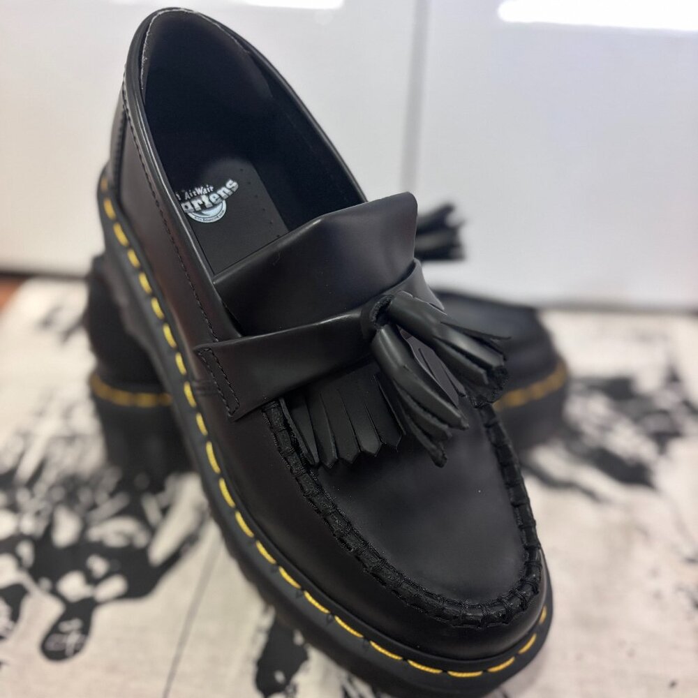 Like-New Dr. Martens Adrian Leather Platform Tassel Loafers – Black – 7.5